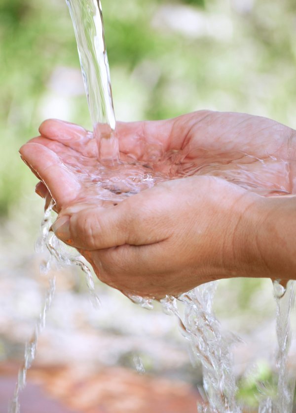 Tout savoir sur le filtre à eau par gravité : guide complet